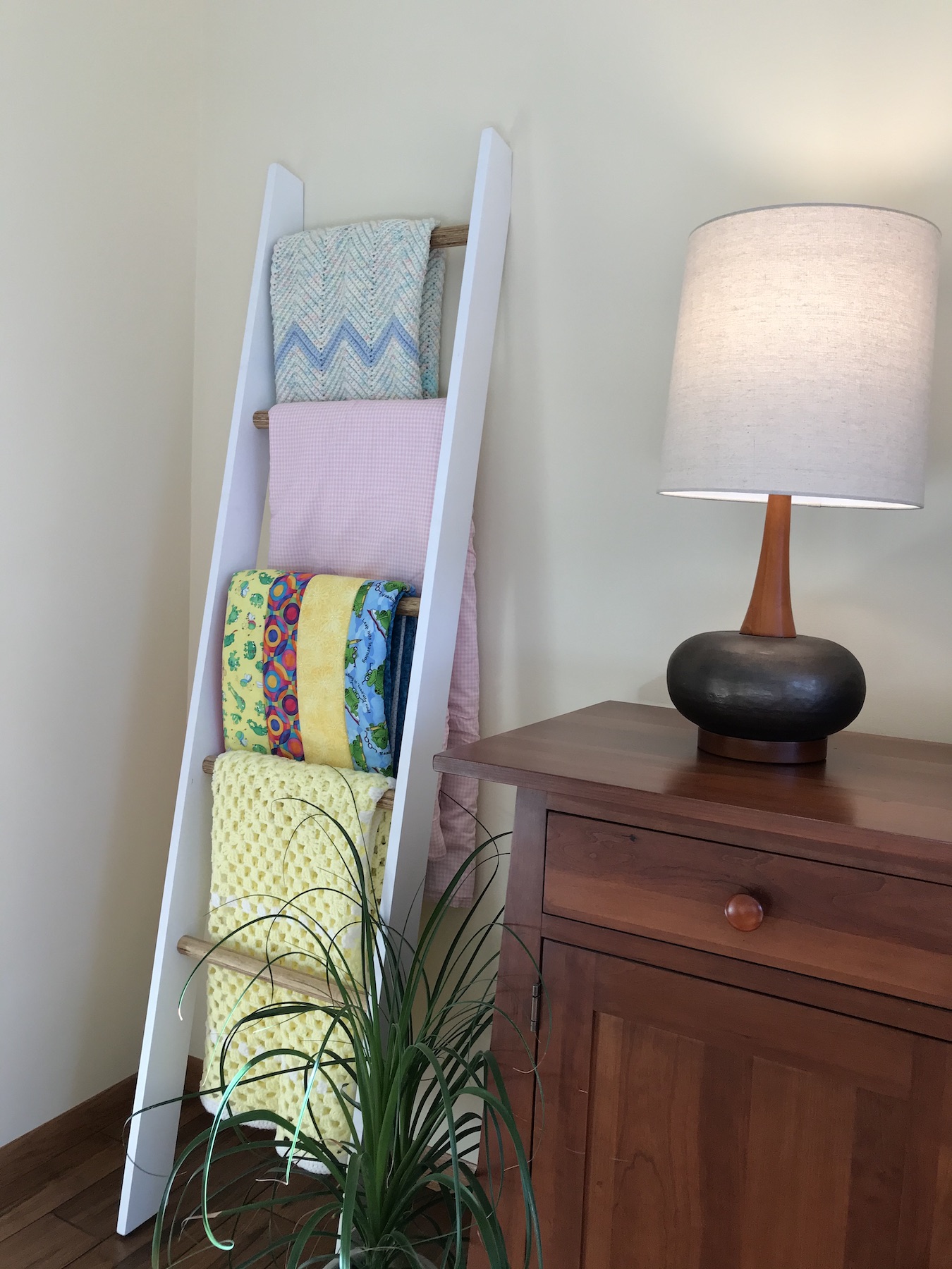 Blanket Ladder - 6' White